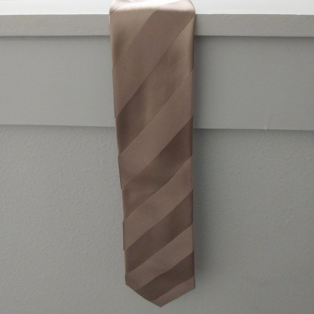 Donald Trump Signature Collection Tan Striped Necktie